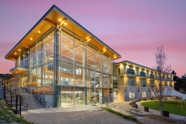 【カナダ私立高校紹介】Aberdeen Hall Preparatory School：UBCオカナガン校に隣接、進学率は100％！自然豊かなケロウナでカナダらしい留学体験ができる私立校